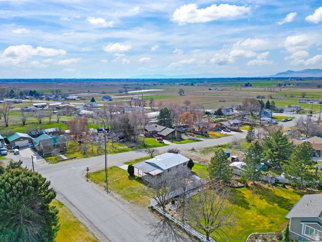 2510 W 6900 N, Honeyville, UT 84314