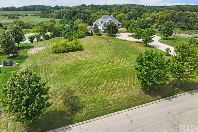 6605 Woodland Hills Drive, Lakewood, IL 60014