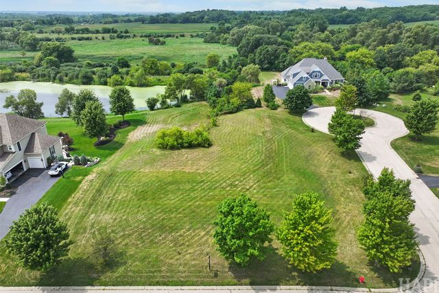 6605 Woodland Hills Drive, Lakewood, IL 60014