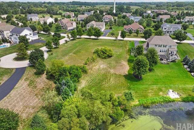 6605 Woodland Hills Drive, Lakewood, IL 60014