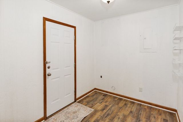 500 W London Street, Bowie, TX 76230