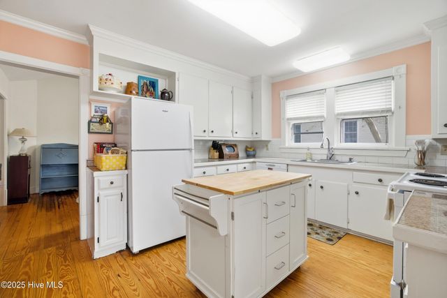 907 W Queen Street, Edenton, NC 27932