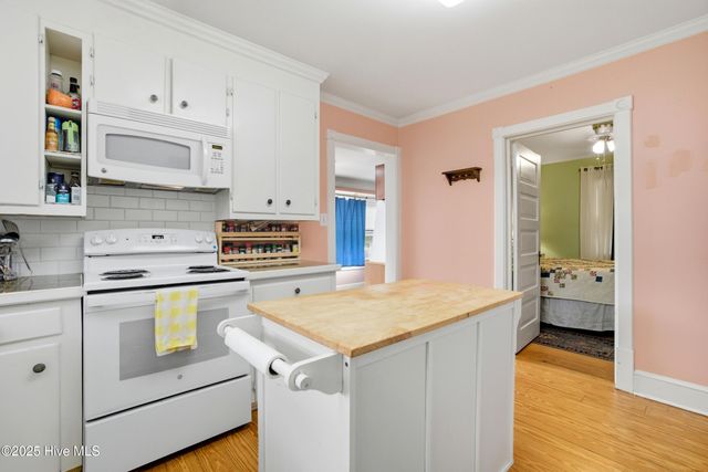 907 W Queen Street, Edenton, NC 27932