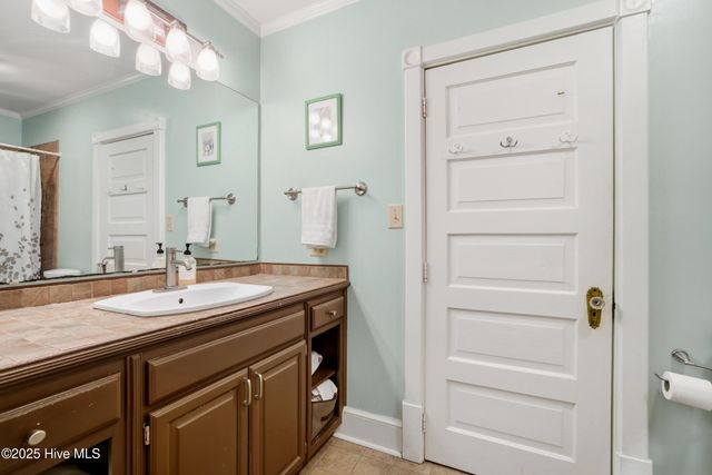 907 W Queen Street, Edenton, NC 27932