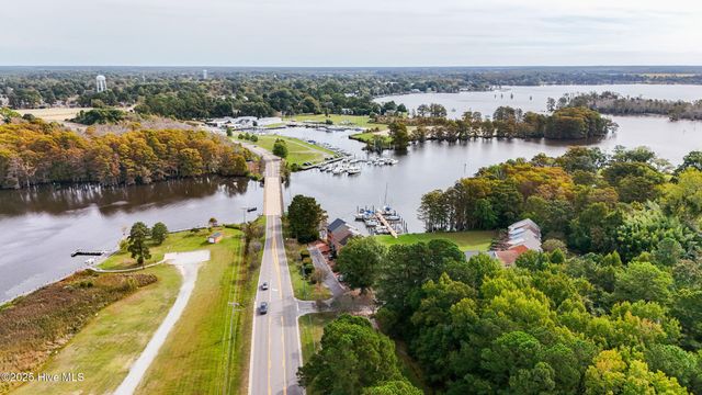 907 W Queen Street, Edenton, NC 27932