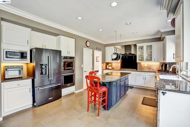 36 36 Savona Ct, Danville, CA 94526