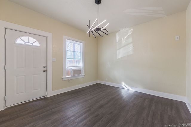 110 Muth, San Antonio, TX 78208