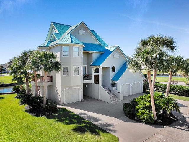 425 Island Way, Port Arthur, TX 77640