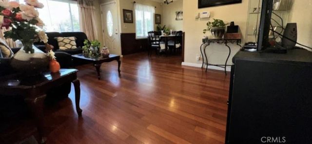 7517 N Ontario Street, Sun Valley, CA 91504