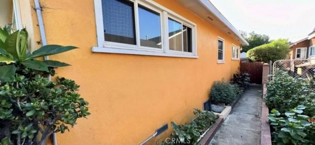 7517 N Ontario Street, Sun Valley, CA 91504