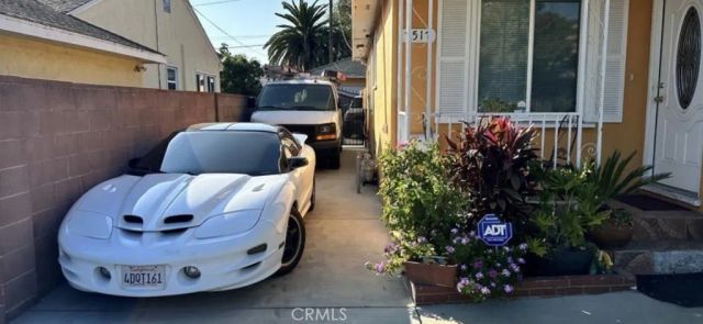 7517 N Ontario Street, Sun Valley, CA 91504