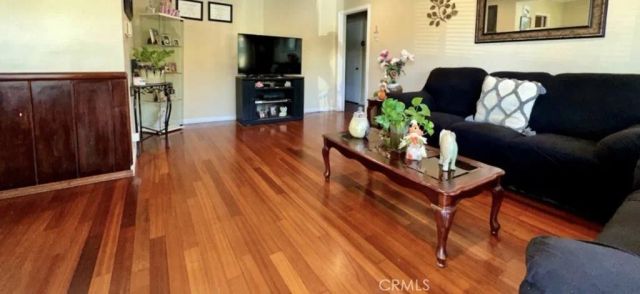 7517 N Ontario Street, Sun Valley, CA 91504
