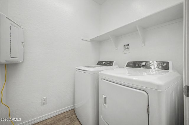 5722 W GETTY Drive, Phoenix, AZ 85043