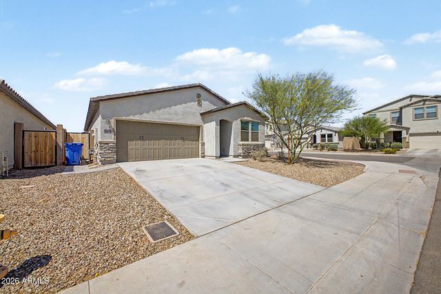 5722 W GETTY Drive, Phoenix, AZ 85043