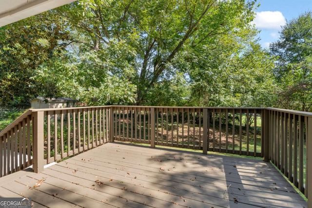 1118 Crestview Circle NE, Conyers, GA 30012
