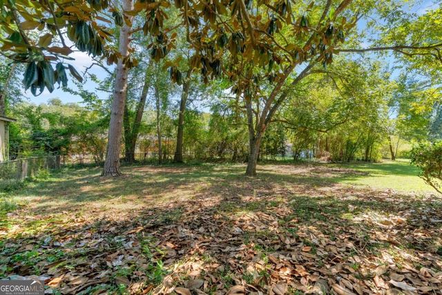 1118 Crestview Circle NE, Conyers, GA 30012