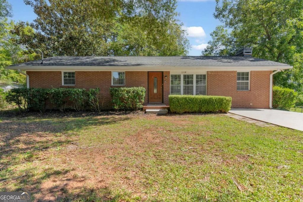 1118 Crestview Circle NE, Conyers, GA 30012