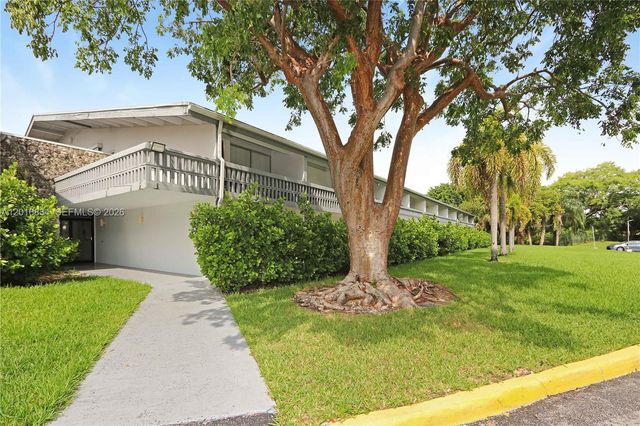 750 NE 195th Street, Miami, FL 33179