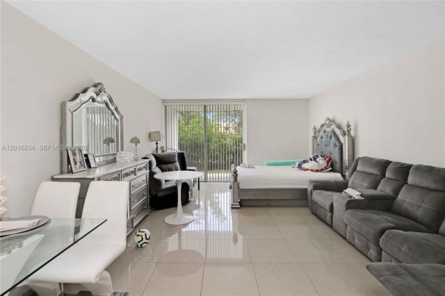 750 NE 195th Street, Miami, FL 33179