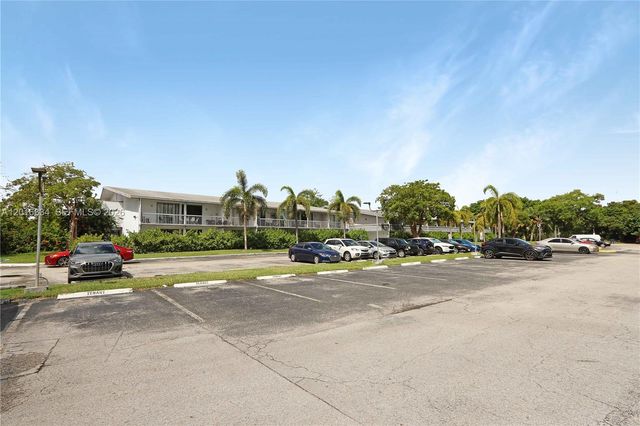 750 NE 195th Street, Miami, FL 33179