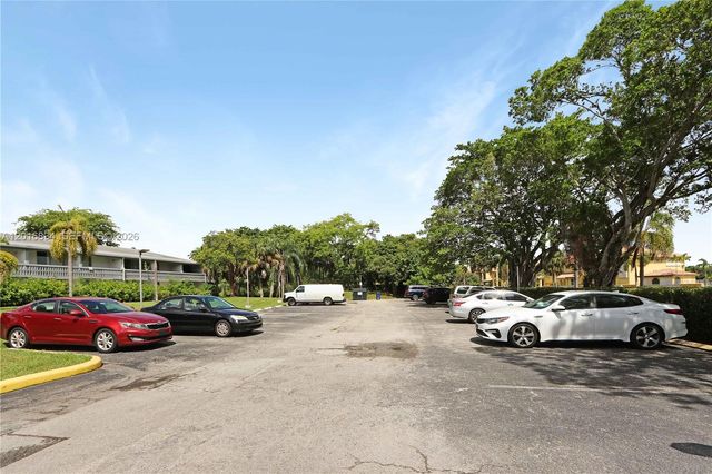 750 NE 195th Street, Miami, FL 33179