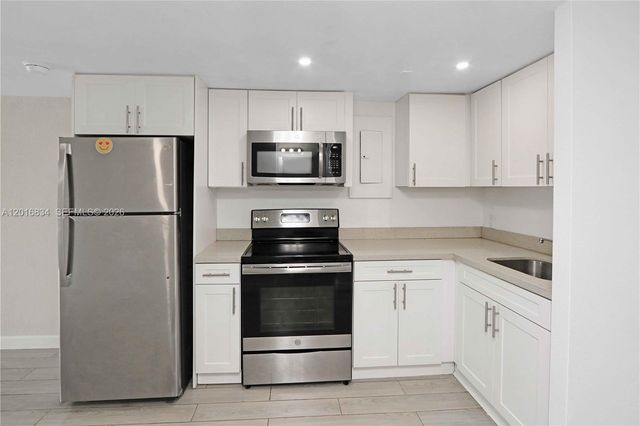 750 NE 195th Street, Miami, FL 33179