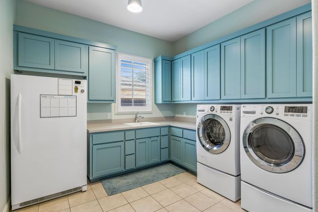 505 Flint Ridge TRL, Georgetown, TX 78628