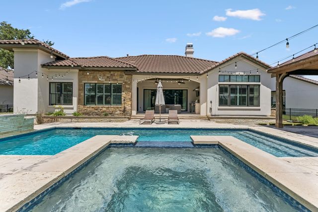 505 Flint Ridge TRL, Georgetown, TX 78628