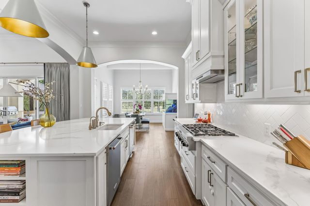 505 Flint Ridge TRL, Georgetown, TX 78628