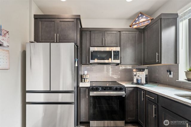 65 Basil Avenue, Shelton, WA 98584