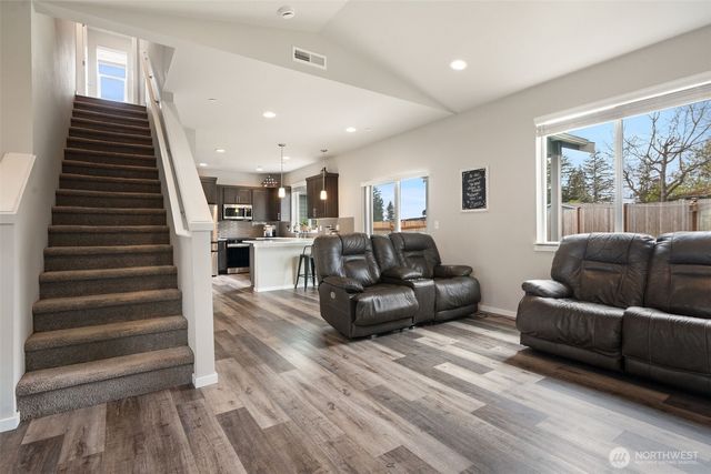 65 Basil Avenue, Shelton, WA 98584