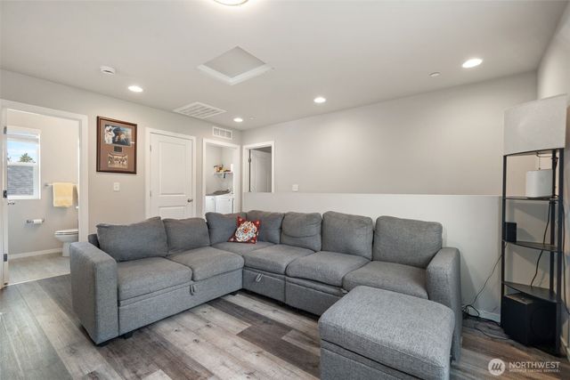 65 Basil Avenue, Shelton, WA 98584