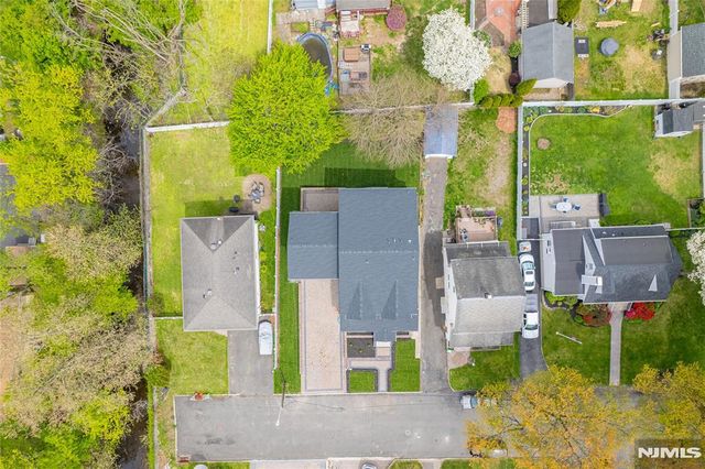 42 2nd Street, Dumont, NJ 07628