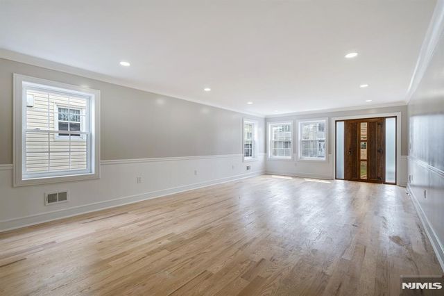42 2nd Street, Dumont, NJ 07628
