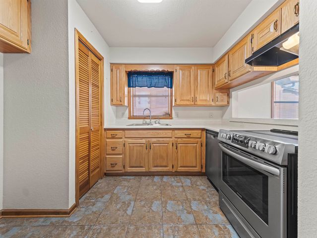 301 Hammond Dr Apt E4, Hot Springs, AR 71913