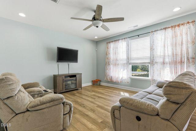15 Windbrook Court, Fuquay Varina, NC 27526