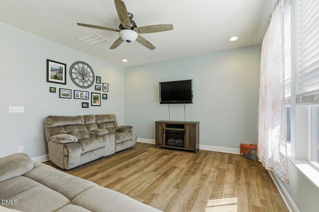 15 Windbrook Court, Fuquay Varina, NC 27526