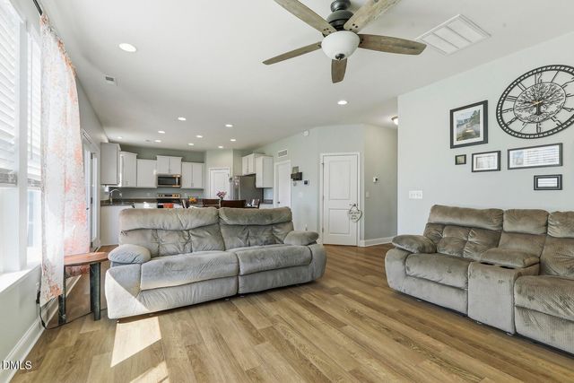 15 Windbrook Court, Fuquay Varina, NC 27526