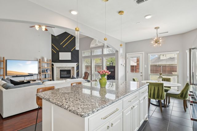 1200 Summer Lane, Mckinney, TX 75071
