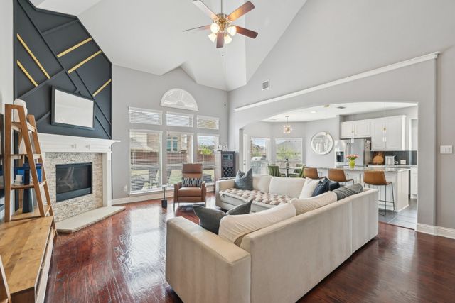 1200 Summer Lane, Mckinney, TX 75071