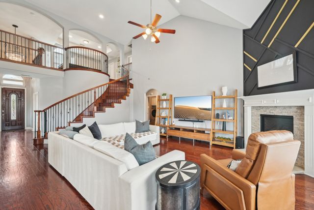 1200 Summer Lane, Mckinney, TX 75071