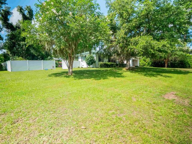 495 NE Fraleigh Drive, Madison, FL 32340