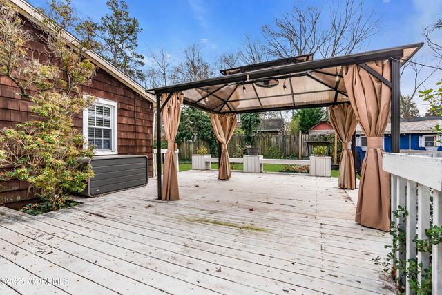 327 Iroquois Drive, Brick, NJ 08724