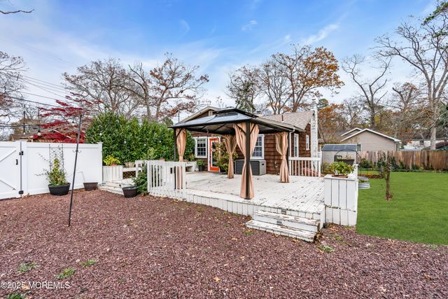 327 Iroquois Drive, Brick, NJ 08724