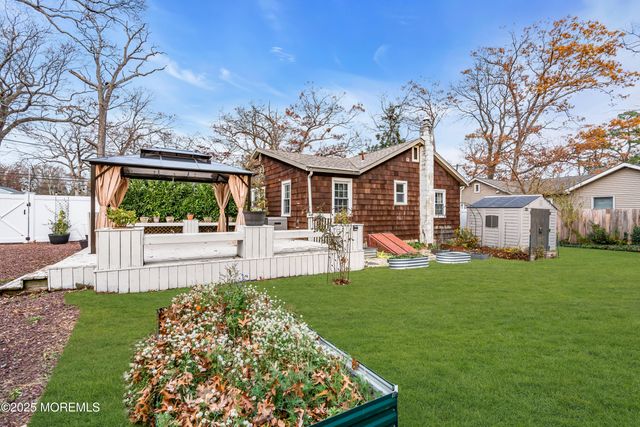 327 Iroquois Drive, Brick, NJ 08724