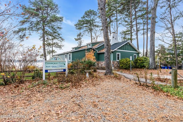 327 Iroquois Drive, Brick, NJ 08724