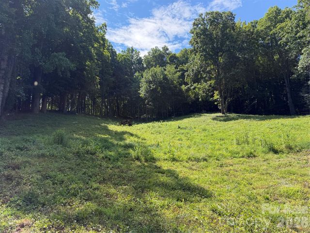 4281 Prices Creek Road, Burnsville, NC 28714