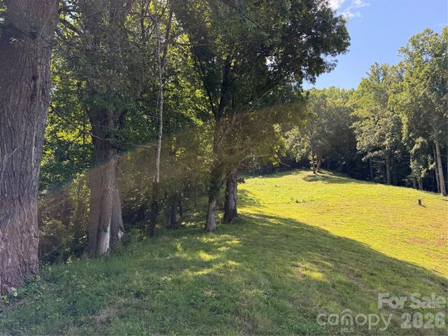 4281 Prices Creek Road, Burnsville, NC 28714