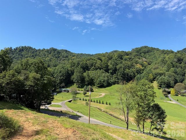 4281 Prices Creek Road, Burnsville, NC 28714