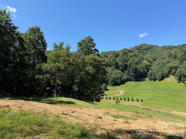 4281 Prices Creek Road, Burnsville, NC 28714